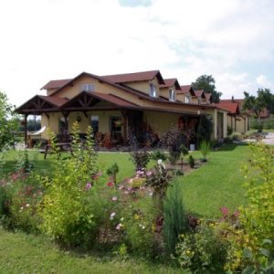 Posesja pokoje nad jeziorem Tajty